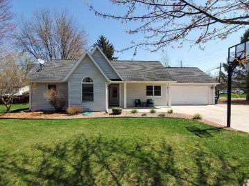 355 Lawrence St, Prescott, WI 54021