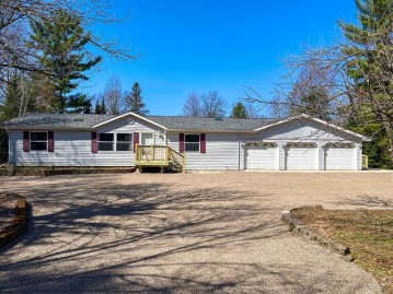 2039 Elto Rd, Nokomis, WI 54487