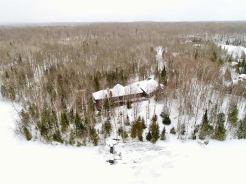 12620 Pace Dr, Presque Isle, WI 54557