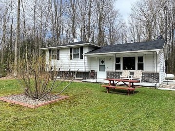 N4103 Buettner Rd, Wolf River, WI 54491