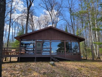 1190 Huber Dr, Lac Du Flambeau, WI 54538