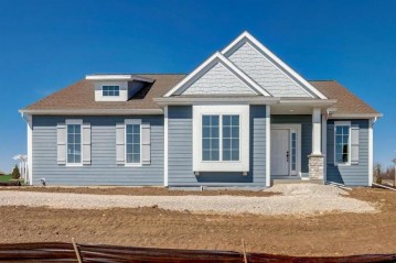 1391 Overlook Cir E, Hartland, WI 53029-8602