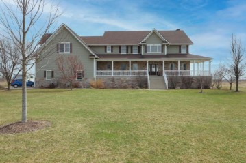 10515 405th Ave, Randall, WI 53128