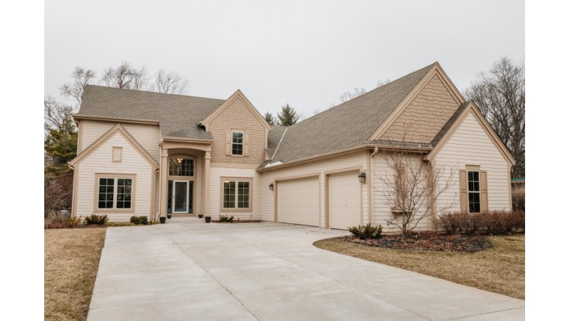 15070 Froedtert Dr Elm Grove, WI 53122 by Shorewest Realtors $745,000