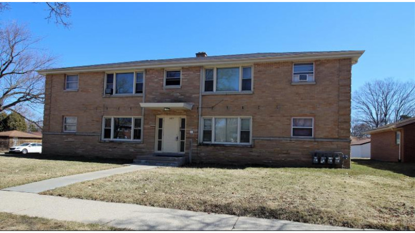 4490 N 84th St Milwaukee, WI 53225 by Redefined Realty Advisors LLC $299,900