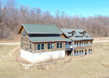 10660 Wagon Trail Ln, Freeman, WI 54628-6200