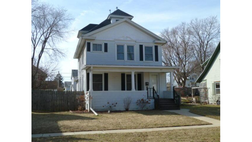 623 Adams St Fort Atkinson, WI 53538 by Wayne Hayes Real Estate LLC $230,000