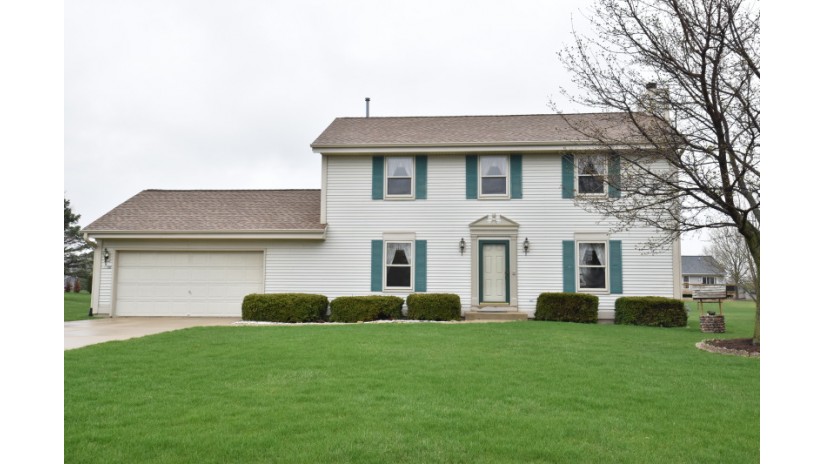28836 Golden Cir Waterford, WI 53185 by Shorewest Realtors $329,900
