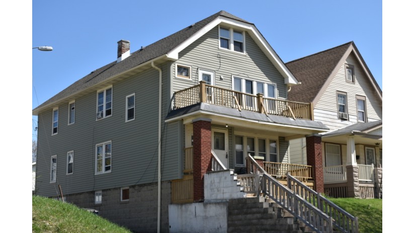 714 S 32nd St 716 Milwaukee, WI 53215 by Shorewest Realtors $150,000