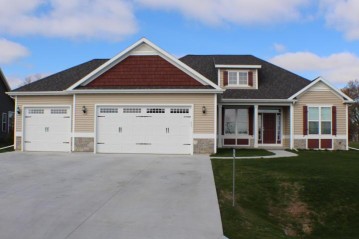 3510 Windridge Ln, Sheboygan, WI 53083-3515