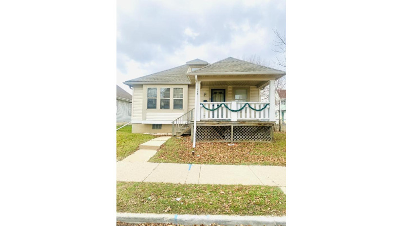 2531 N 19th St Milwaukee, WI 53206 by Infinity Realty $105,000