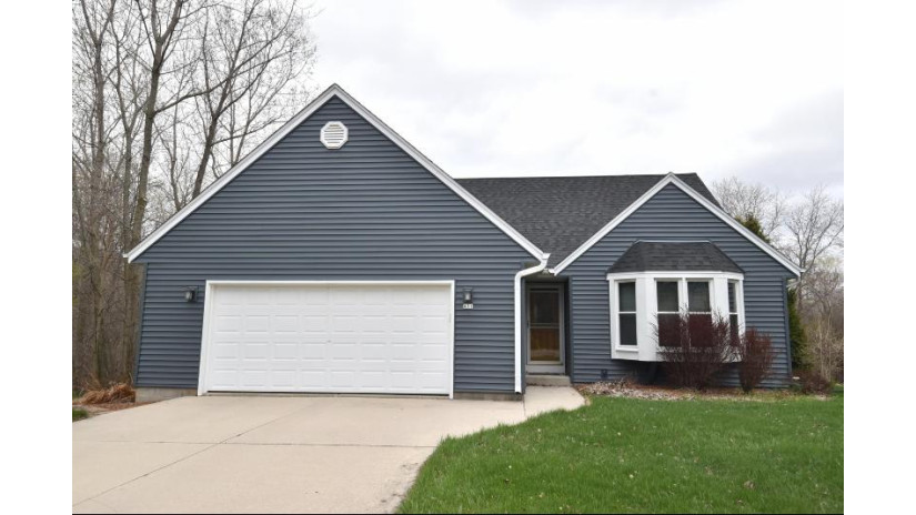 431 9th Ave Grafton, WI 53024 by Mierow Realty $340,000