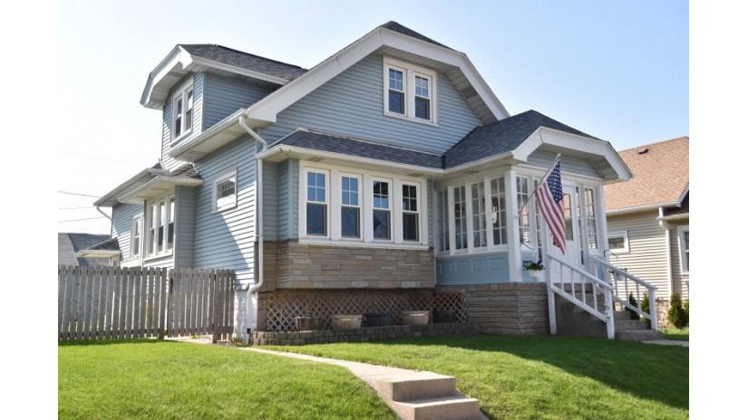 2231 S 62nd St West Allis, WI 53219 by Shorewest Realtors $235,000