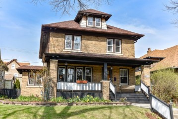 3257 N Cramer St, Milwaukee, WI 53211-3030