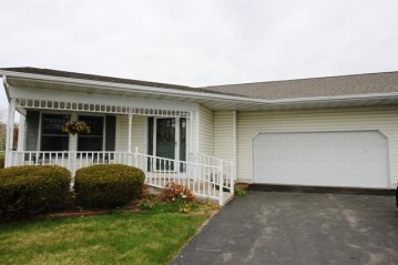 690 Foxglove Ln, Whitewater, WI 53190-2664