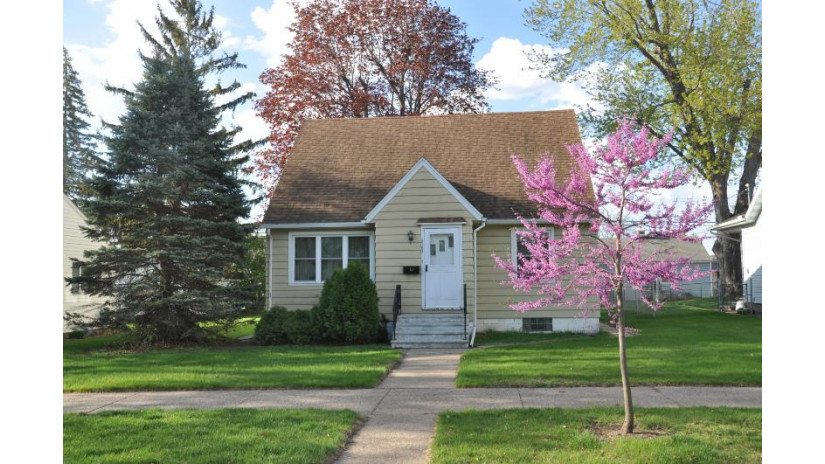 2152 Redfield St La Crosse, WI 54601 by NextHome WISCO Success $174,900