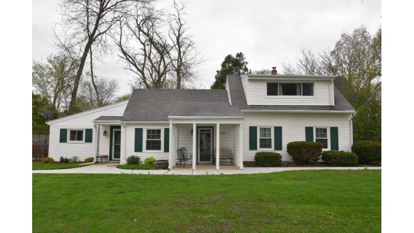 11705 Watertown Plank Rd Wauwatosa, WI 53226 by Shorewest Realtors $270,000