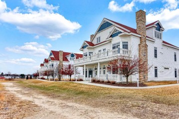 847 Beachfront Dr, Sheboygan, WI 53081