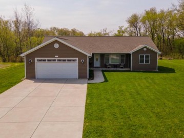 W773 Violet Rd, Bloomfield, WI 53128