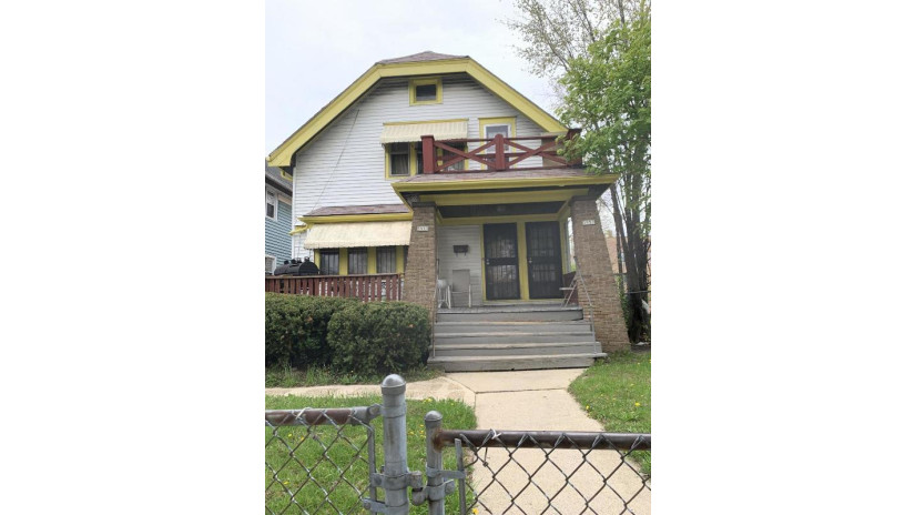 3955 N 24th St 3957 Milwaukee, WI 53206 by Realty Executives Integrity~NorthShore $74,900