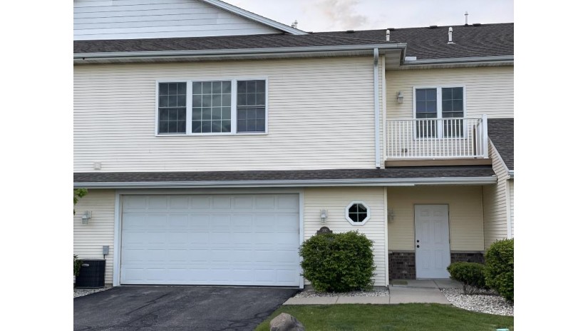 1096 Hidden Creek Ln 202 Burlington, WI 53105 by Homestead Realty of Lake Geneva $209,900