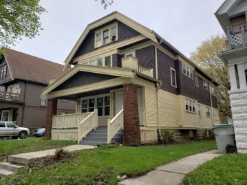 1929 N 24th St 1931, Milwaukee, WI 53205-1433