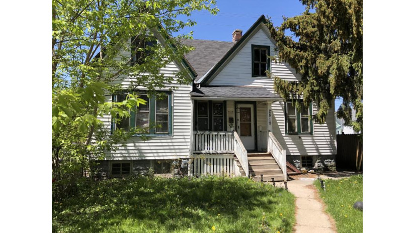 2819 N 8th St Milwaukee, WI 53206 by RE/MAX Lakeside-North $24,900