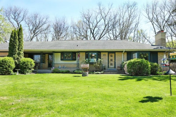 9101 W Grange Ave, Greendale, WI 53130-1630