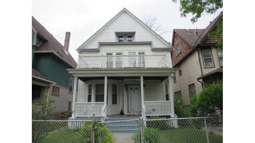 2521 N Palmer St Milwaukee, WI 53212 by Homestead Realty, Inc $74,900