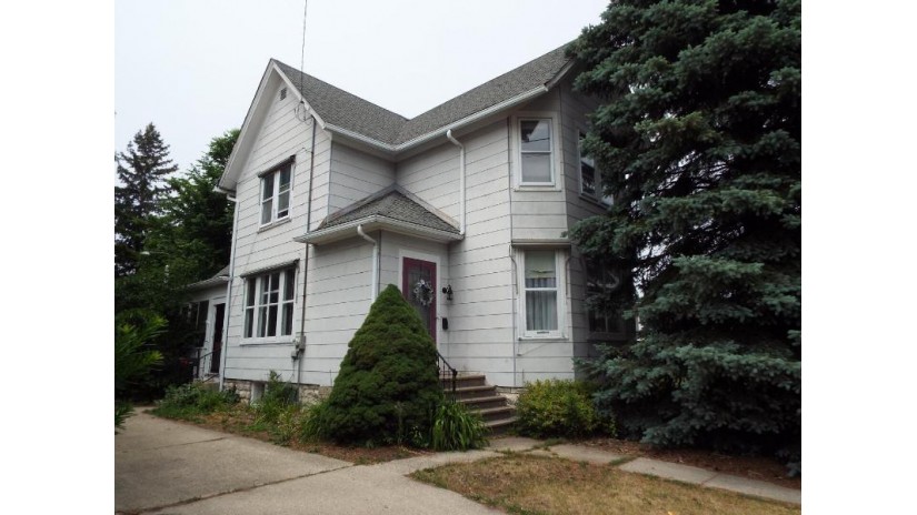 4310 7th Ave Kenosha, WI 53140 by 1 Month Realty $90,000