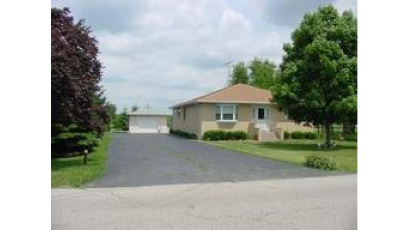 40424 125th St Randall, WI 53181 by Keller Williams Realty-Milwaukee Southwest $285,000
