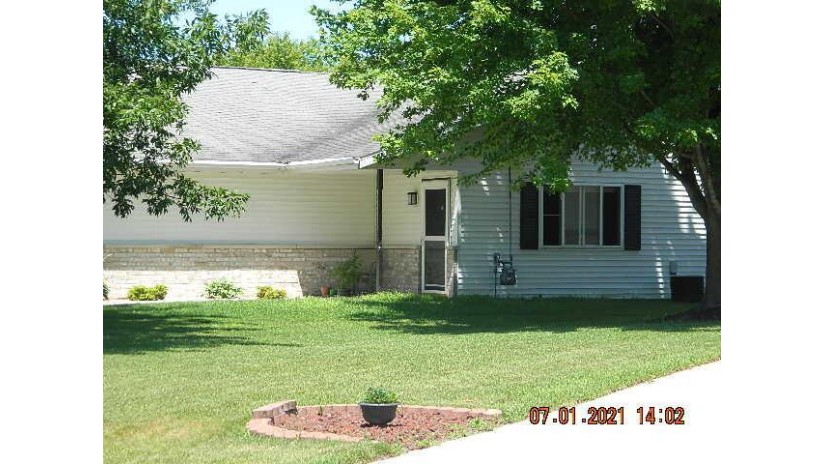 1307 N 49th St Sheboygan, WI 53081 by Weichert, Realtors CornerStone $179,900