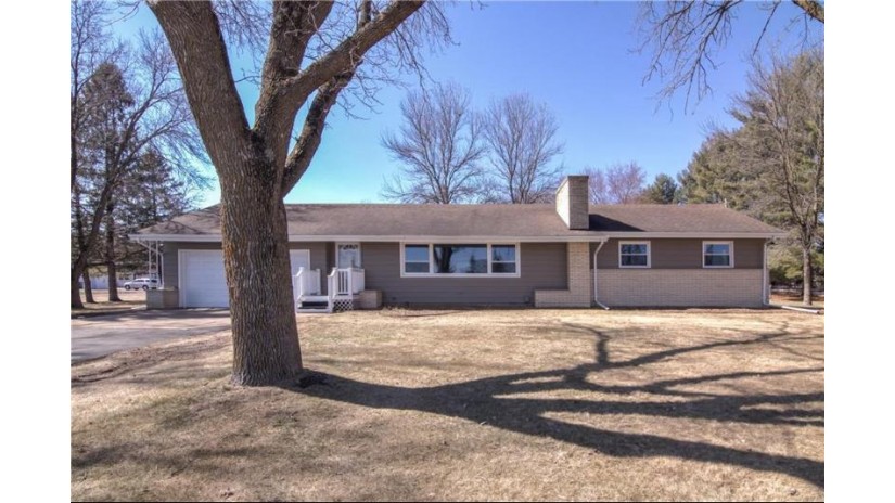 13878 93rd Avenue Chippewa Falls, WI 54729 by Cb Brenizer/Chippewa $284,900