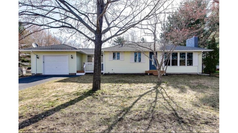 376 Peterson Drive Dresser, WI 54009 by Outdoors Realty $230,000
