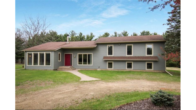 E5175 810th Avenue Menomonie, WI 54751 by Cb Brenizer/Eau Claire $499,000