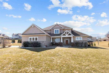 W7053 Rimrock Lane, Greenville, WI 54942