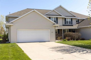 2069 River Point Court, Ledgeview, WI 54115