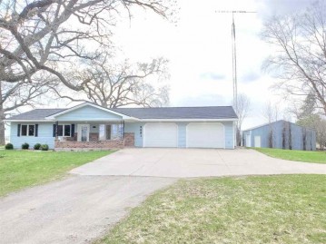 3651 Sand Pit Road, Omro, WI 54963-0573