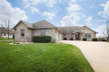 2977 Rose Moon Way, Clayton, WI 54956