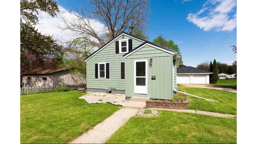 215 Union Street Ripon, WI 54971 by First Weber, Realtors, Oshkosh $129,900