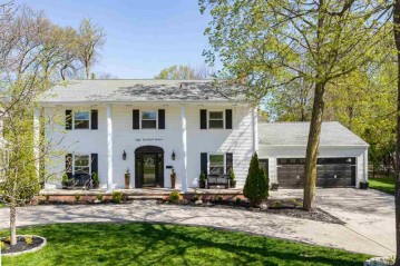 816 Grant Place, Neenah, WI 54956