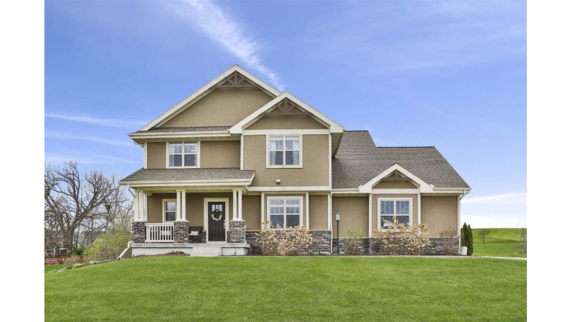 962 Augusta Dr Oregon, WI 53575 by Stark Company, Realtors $687,900