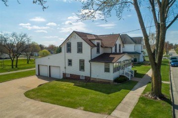 335 N Adams St, Lancaster, WI 53813