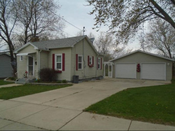 835 Martin St, Mauston, WI 53948