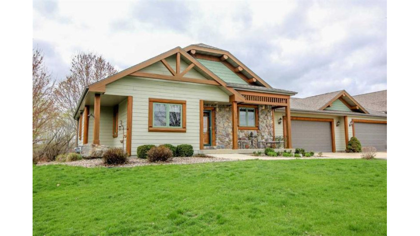 114 Waverly Dr Cambridge, WI 53523 by First Weber Inc $405,000