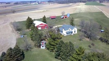 W11638 Drolshagen Rd, Elba, WI 53925