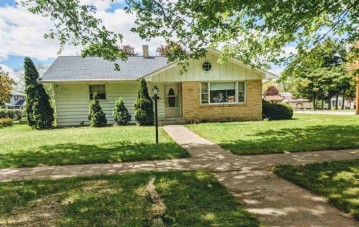 503 S Buchanan St, Prairie Du Chien, WI 53821-2113