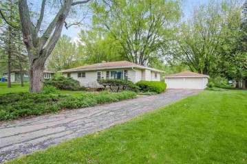 5400 Midmoor Rd, Monona, WI 53716