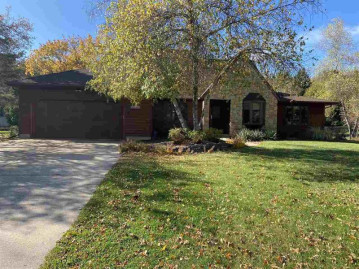 5106 Valley Dr, McFarland, WI 53558