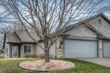 540 Meadows Dr, Hammond, WI 54015